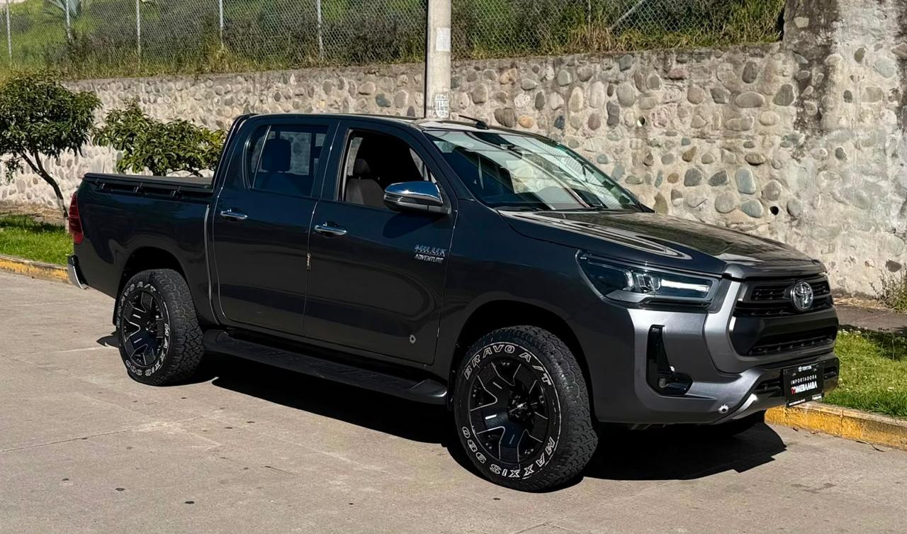 Toyota Hilux 2022 - Vista 3